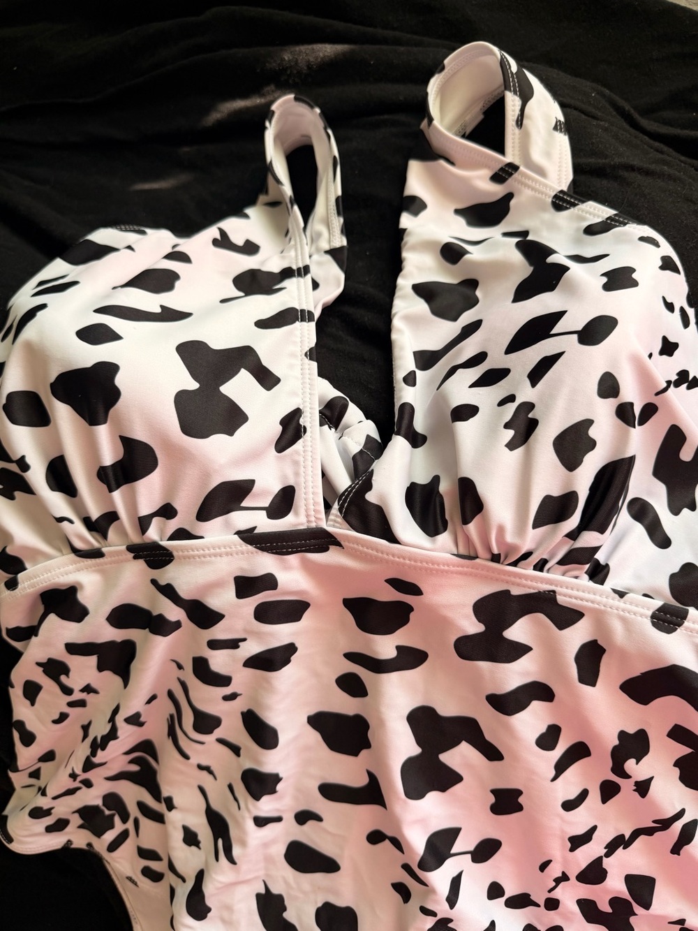 SHEIN Black and White Cow Print Women's One-Piece Swimsuit